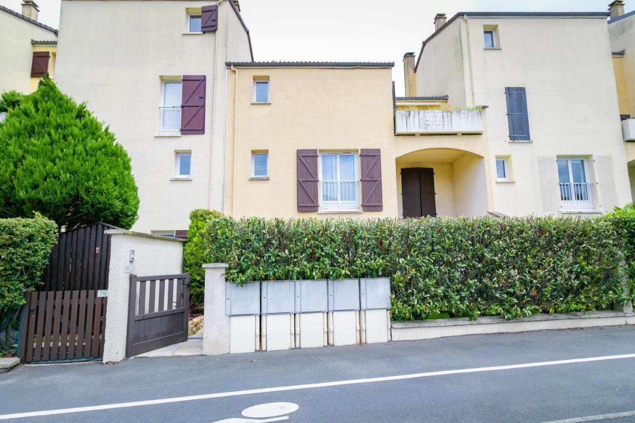 Le Coin de Marie à deux pas du centre ville Rambouillet Exterior foto
